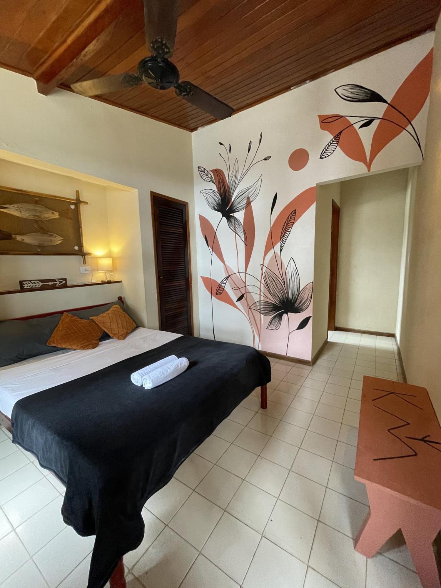 Ka'a Guest house *